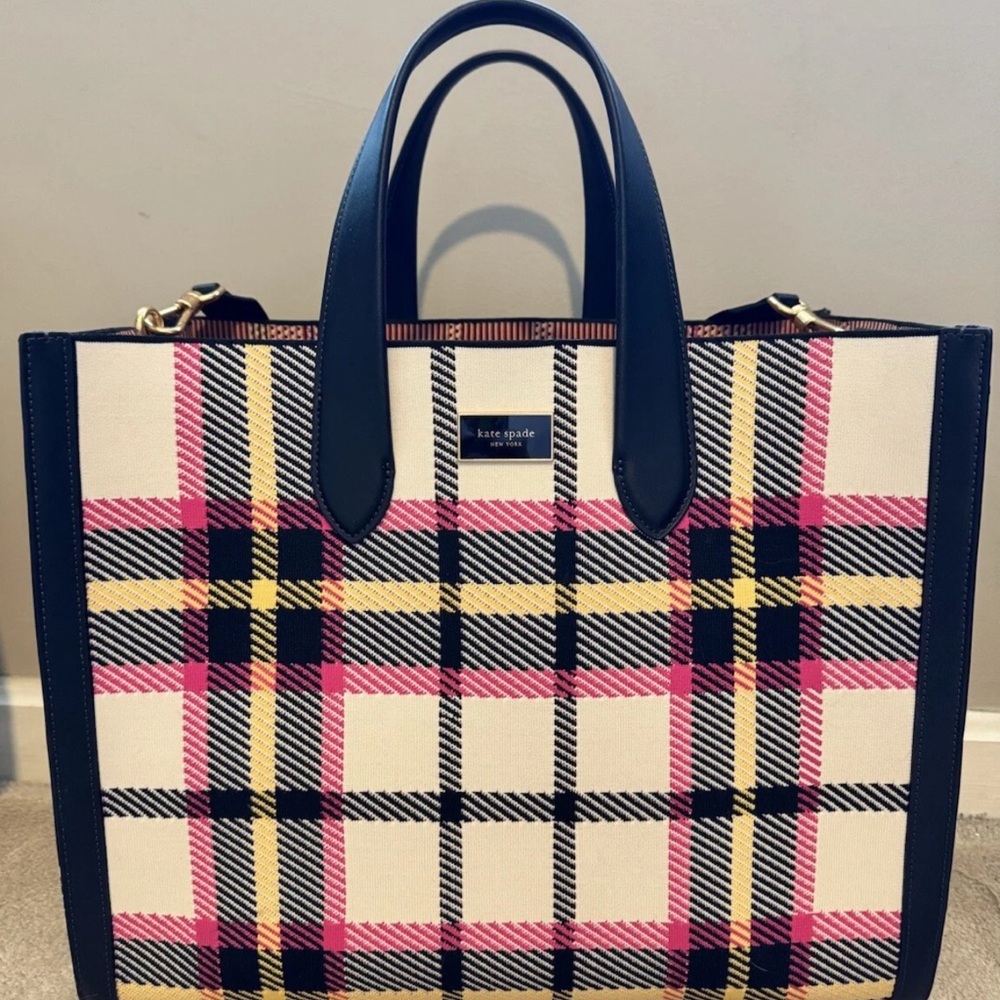 Kate Spade Manhattan Museum Plaid Knit Jaquard Large Tote with dustcover